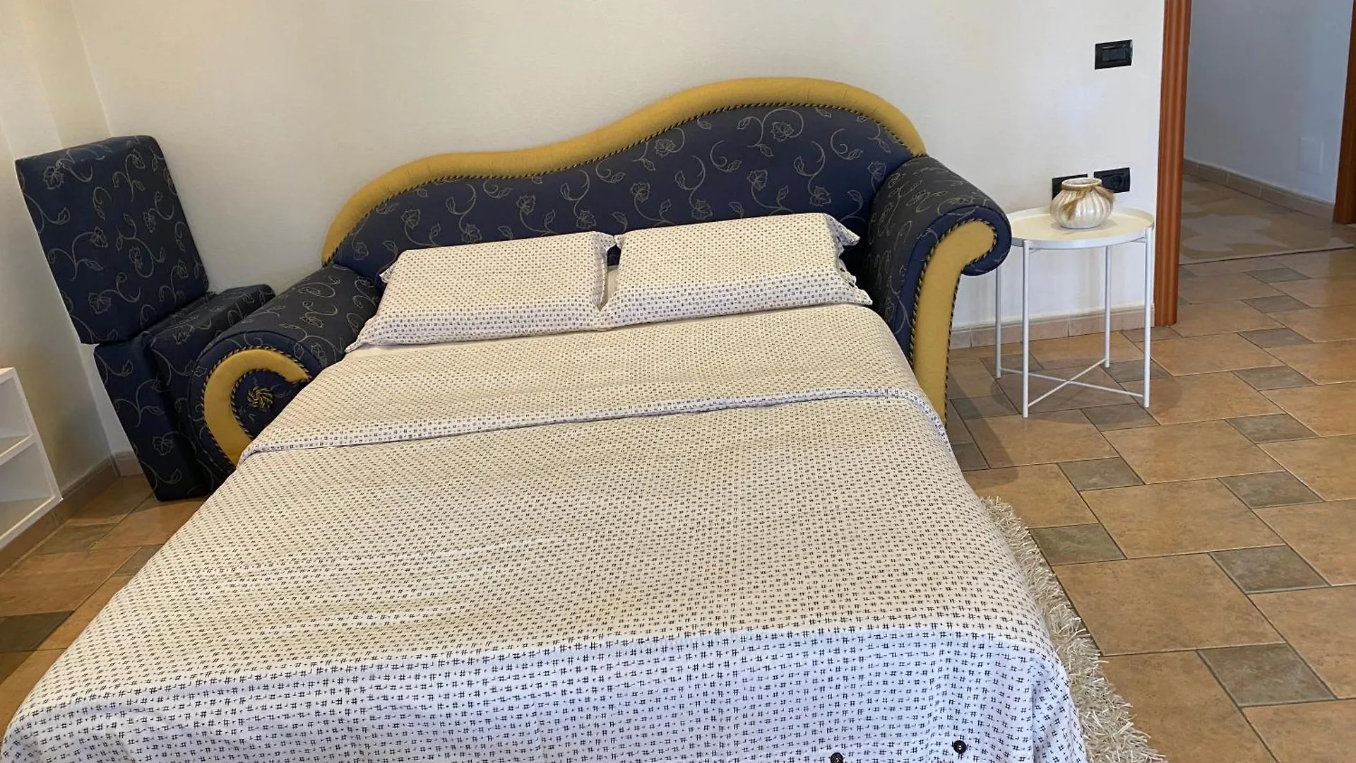 City Center Apartment M Tirana